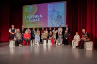 207_42.Mali_kaj_2022