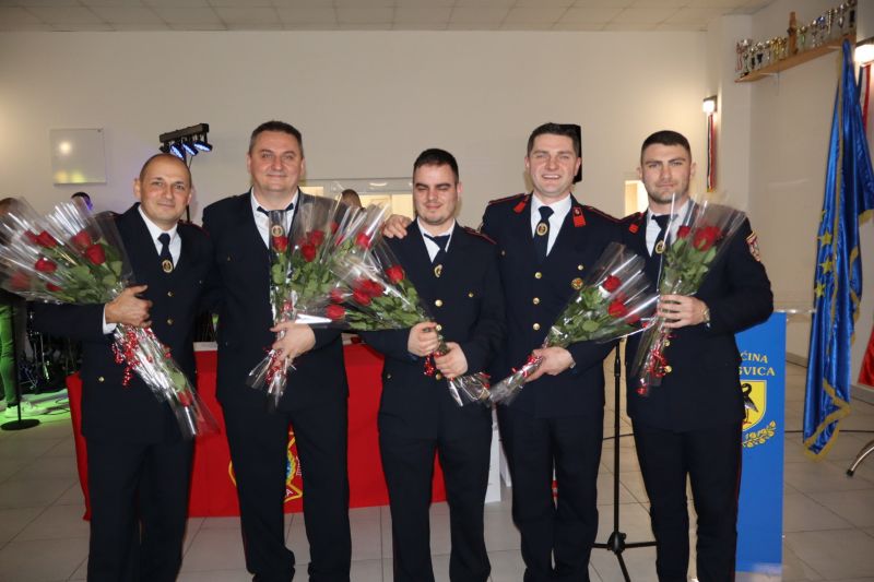 1000082003 1000082003